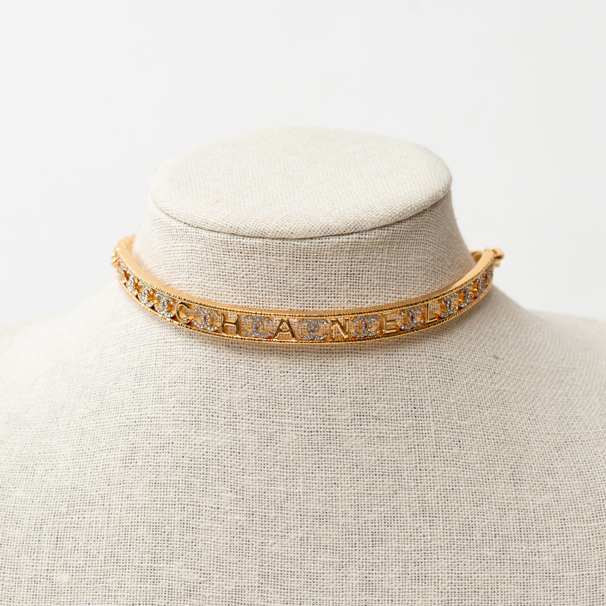 Pre-Loved Chanel™ Gold Tone Embellished Crystal Choker Necklace