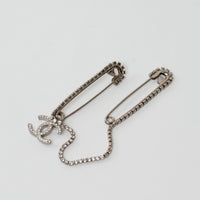 Pre-Loved Chanel™ Silver Tone Crystal Embellished Safety Pin Double Brooch