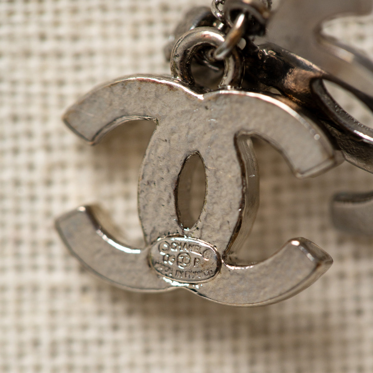 Pre-Loved Chanel™ Silver Tone Necklace with Double Interlocking Logo Pendant