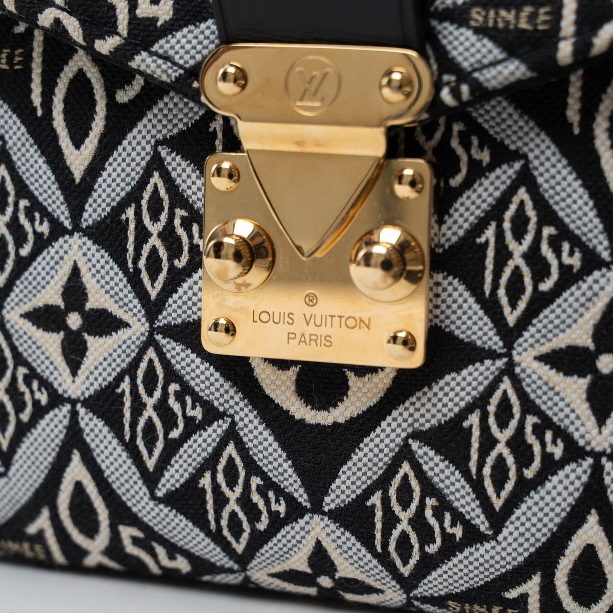 Louis Vuitton Grey and Black Canvas Jacquard 1985 MM Pochette Metis Handbag