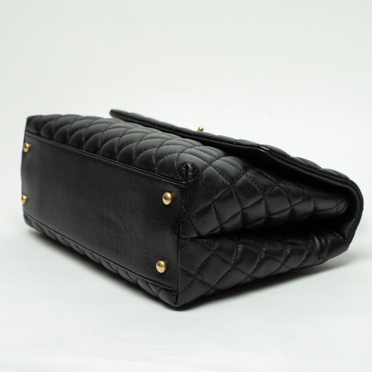 Pre-Loved Chanel™ Black Pebbled Leather Medium Coco Handle Bag with Burgundy Lizard Leather Handle