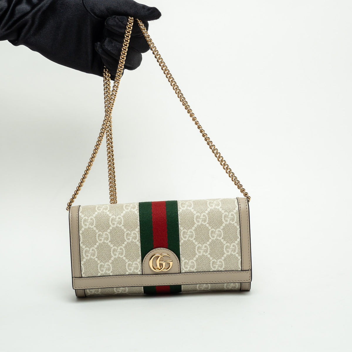 Gucci Light Grey GG Supreme Canvas Wallet on Chain