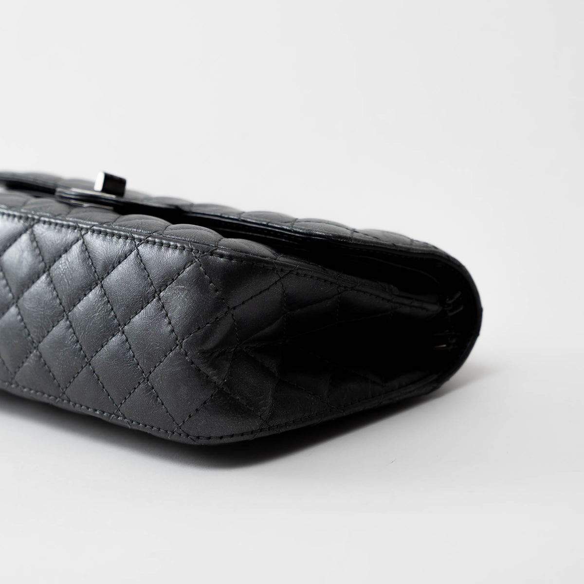 Pre-Loved Chanel ™ Metallic Grained Leather Medium 2.55 Flap Bag