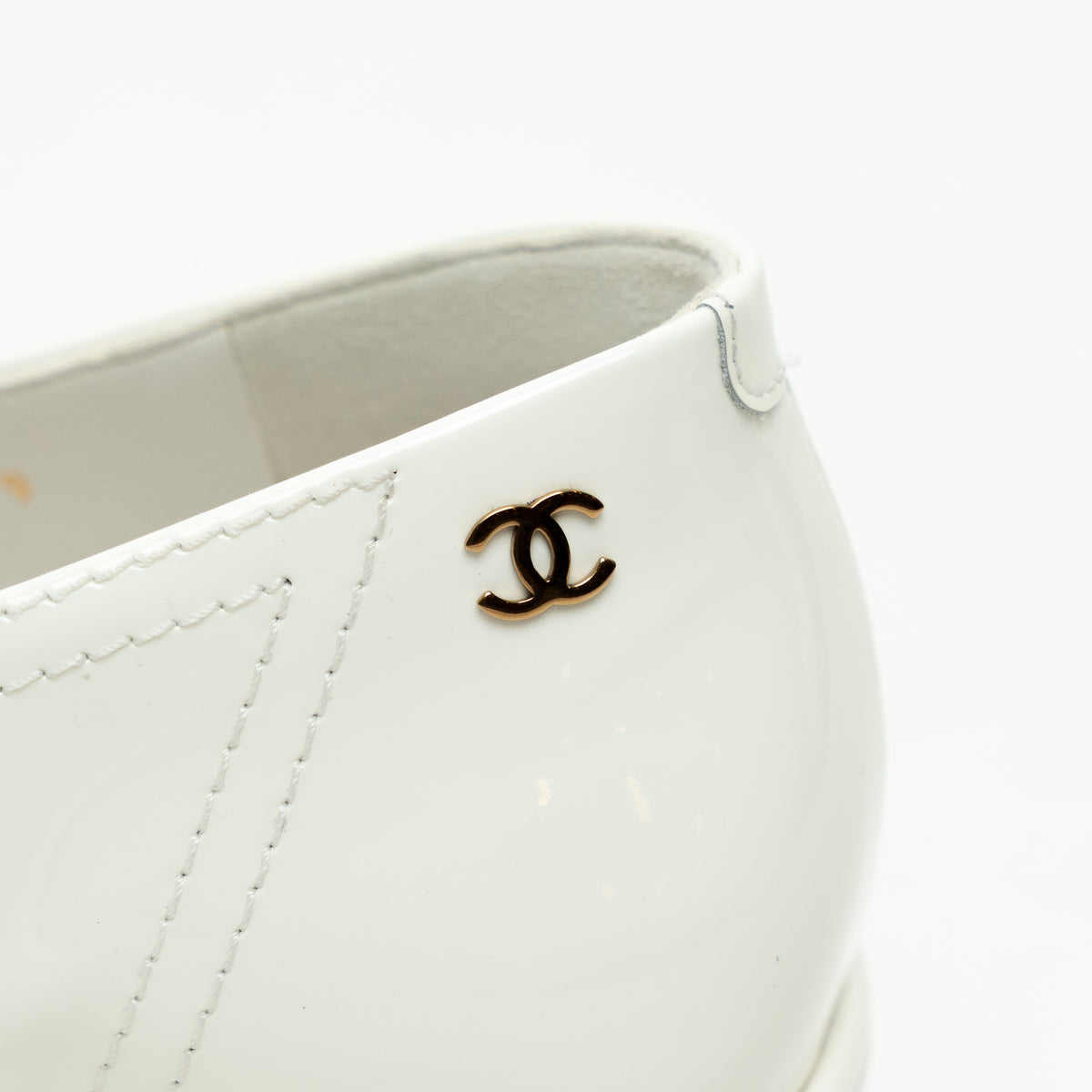 Pre-Loved Chanel™ White Patent Leather Loafers Size 39C