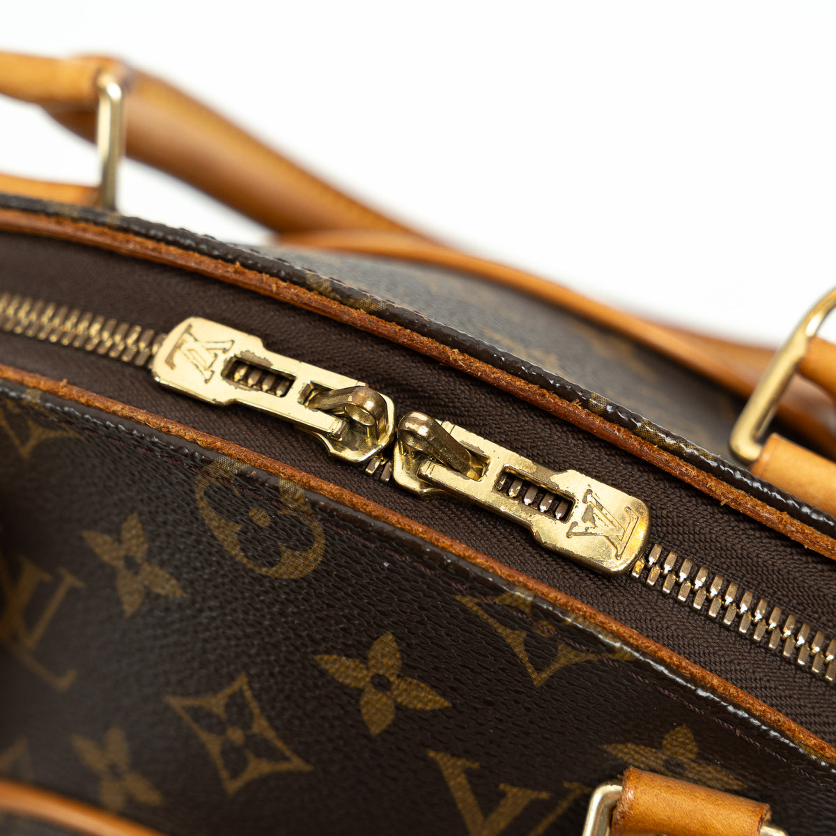 Louis Vuitton Monogram Canvas Ellipse MM Handbag
