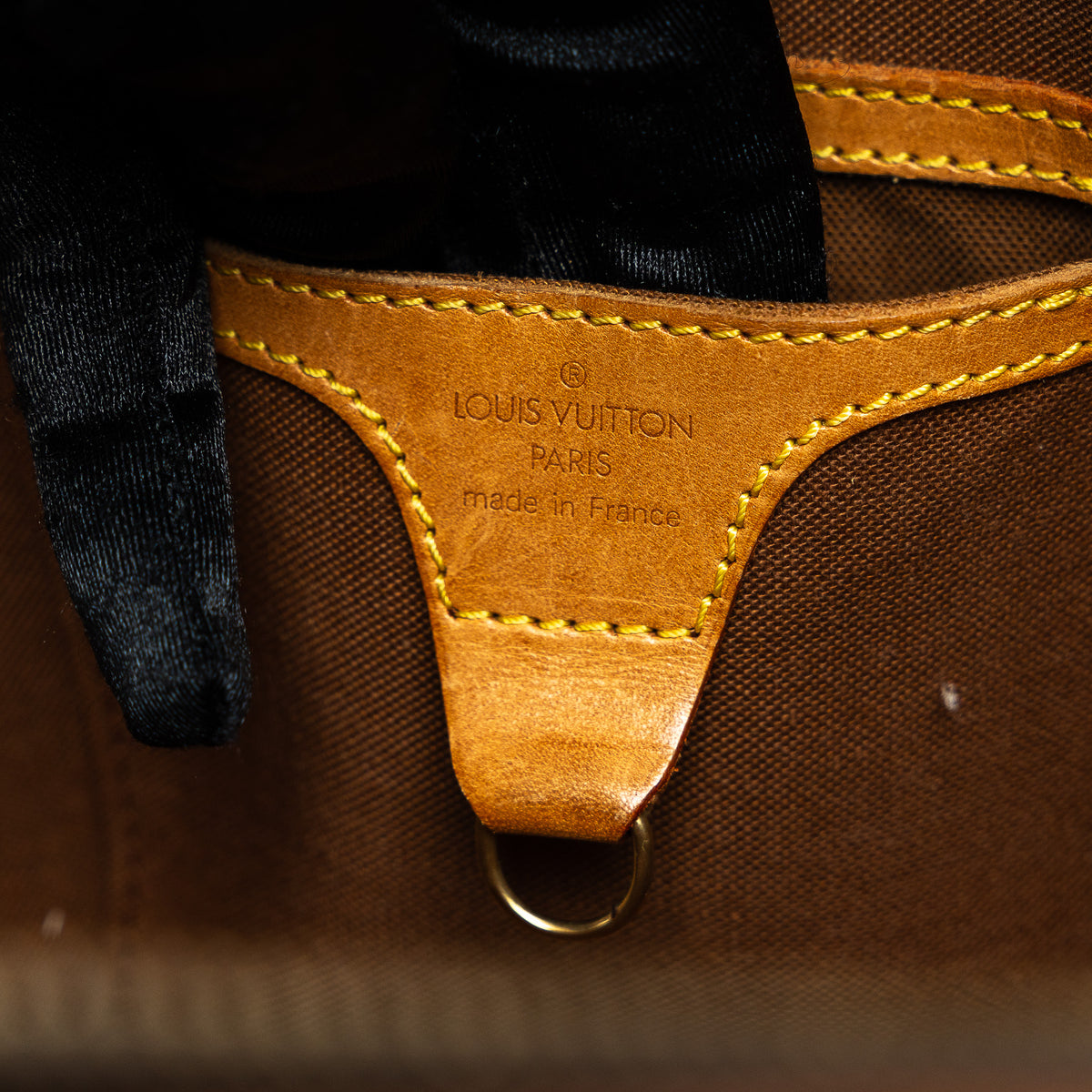 Louis Vuitton Monogram Canvas Ellipse MM Handbag