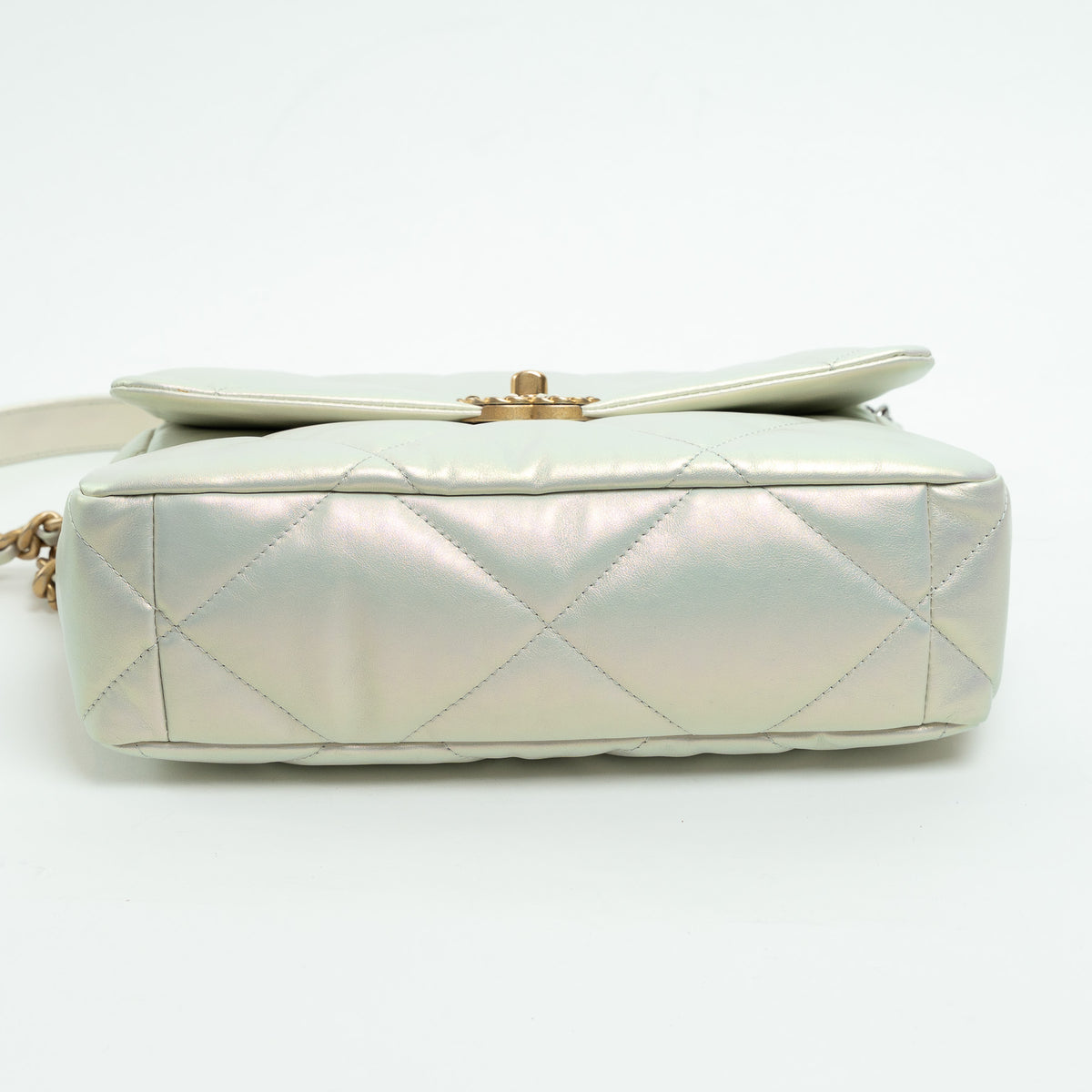 Pre-Loved Chanel ™ Pearlescent White Leather Large Chanel 19 Handbag