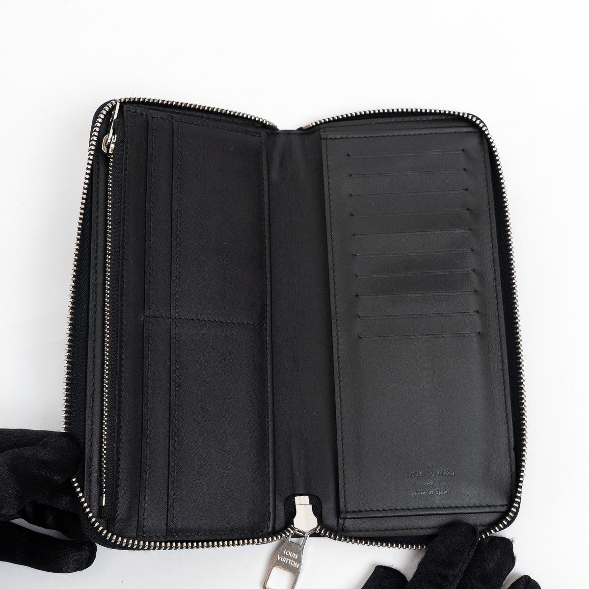 Louis Vuitton Damier Graphite Canvas Camouflage Zippy Wallet