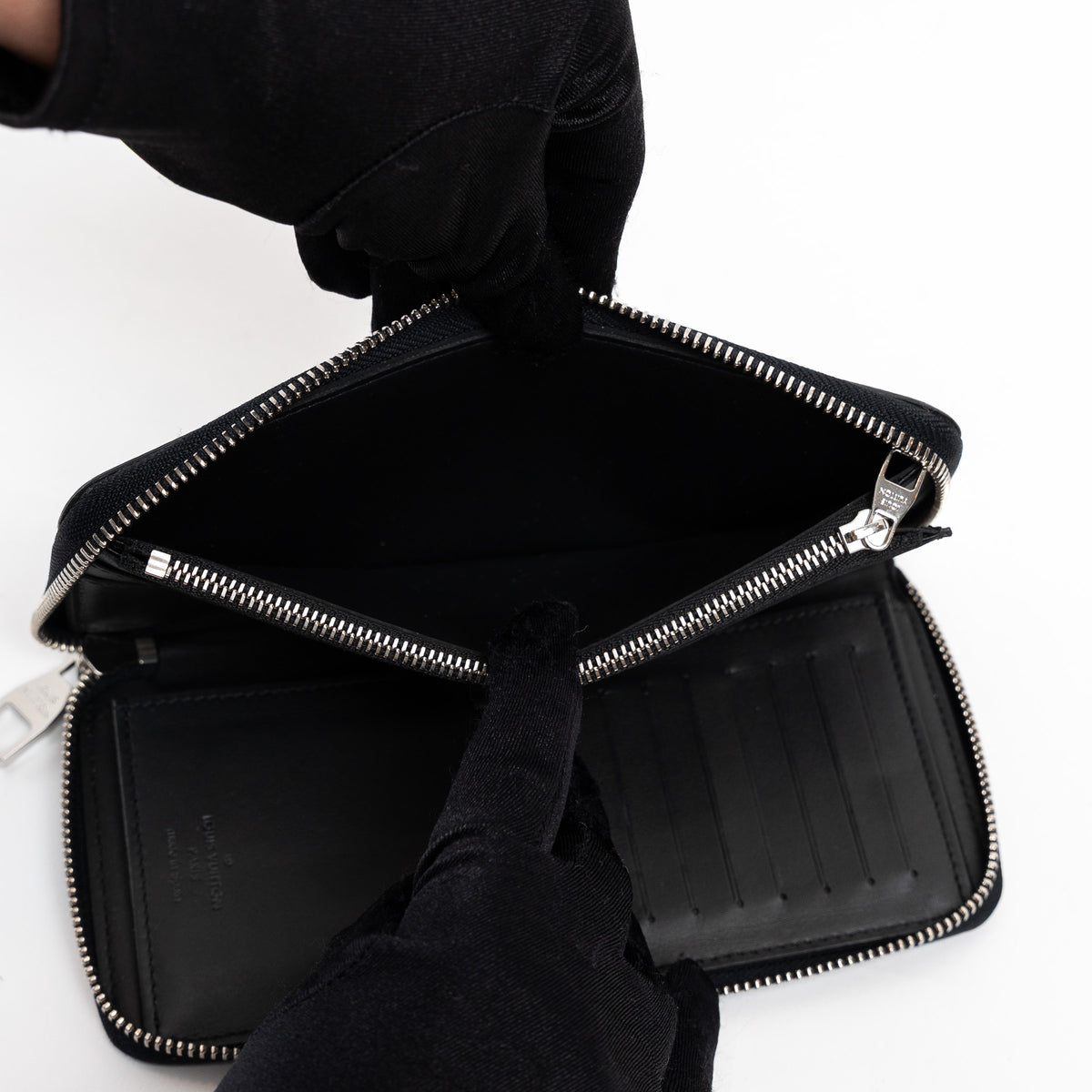 Louis Vuitton Damier Graphite Canvas Camouflage Zippy Wallet