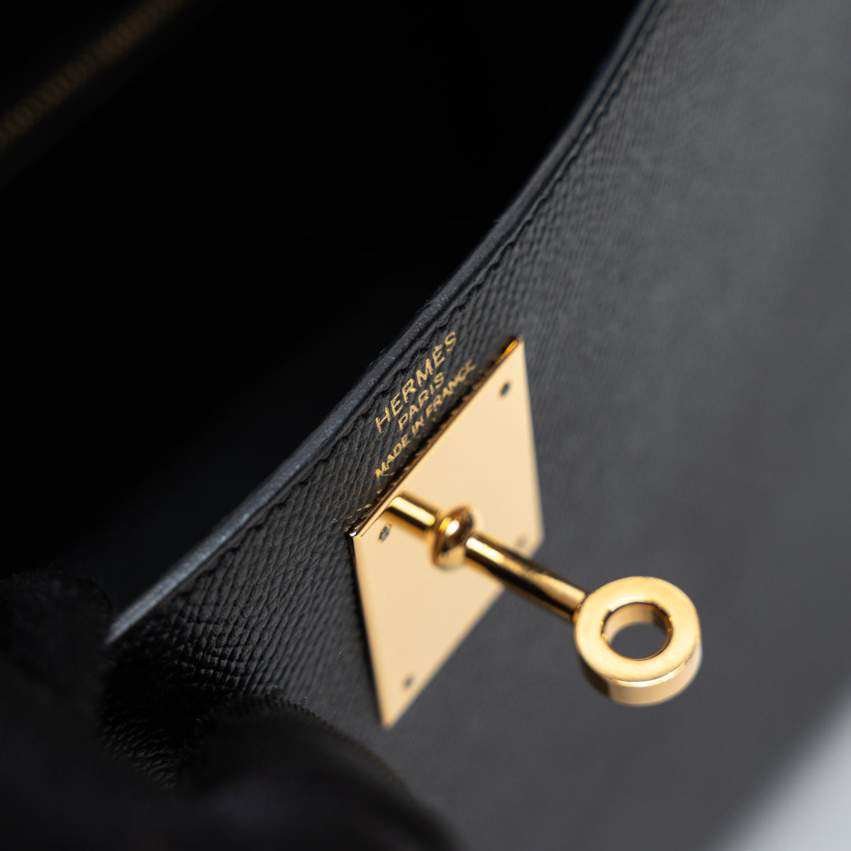 Hermes Black Veau Epsom Leather Kelly II Sellier 28