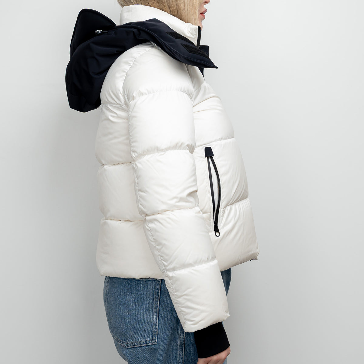 Burberry White Puffer Down Jacket Size XS
