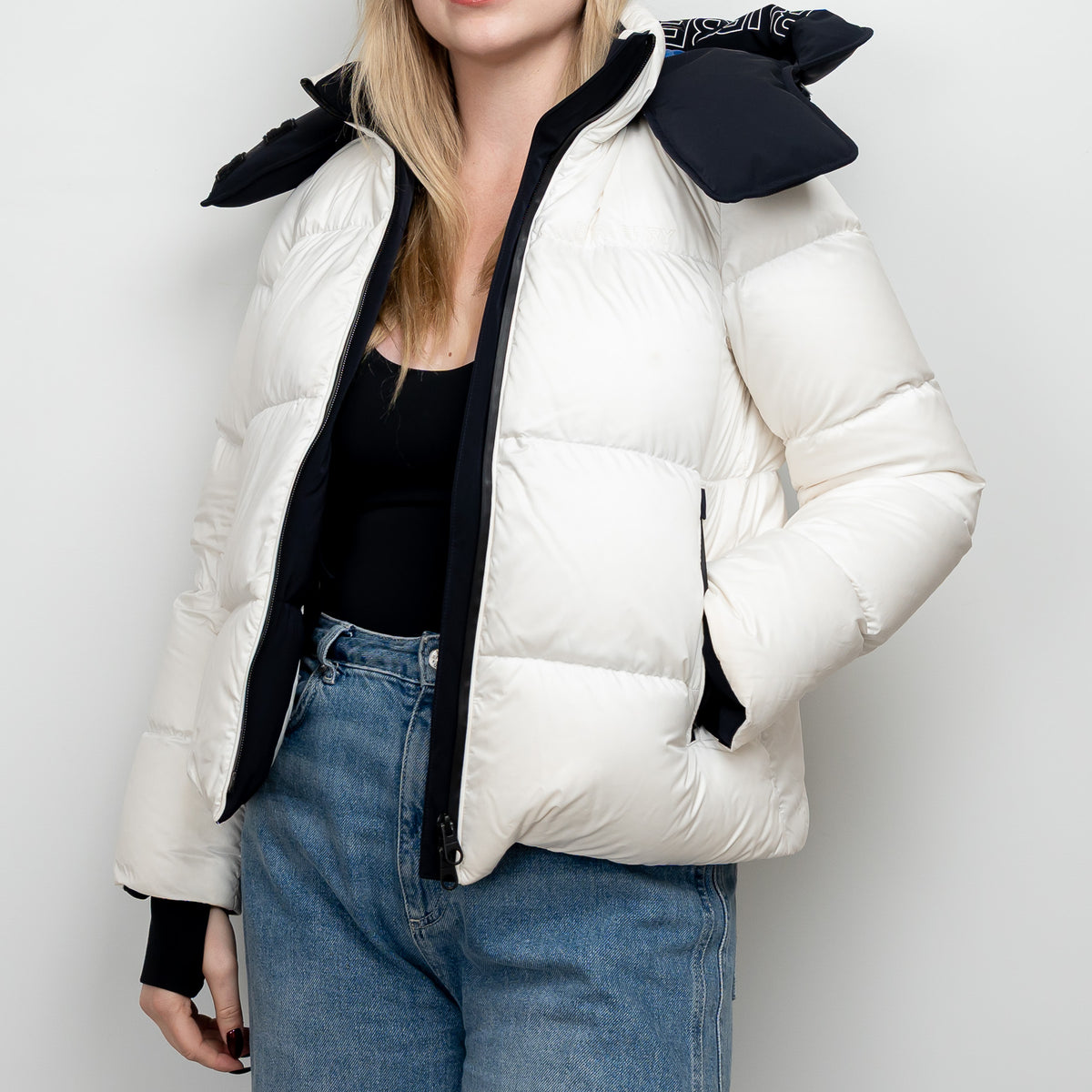Burberry White Puffer Down Jacket Size XS