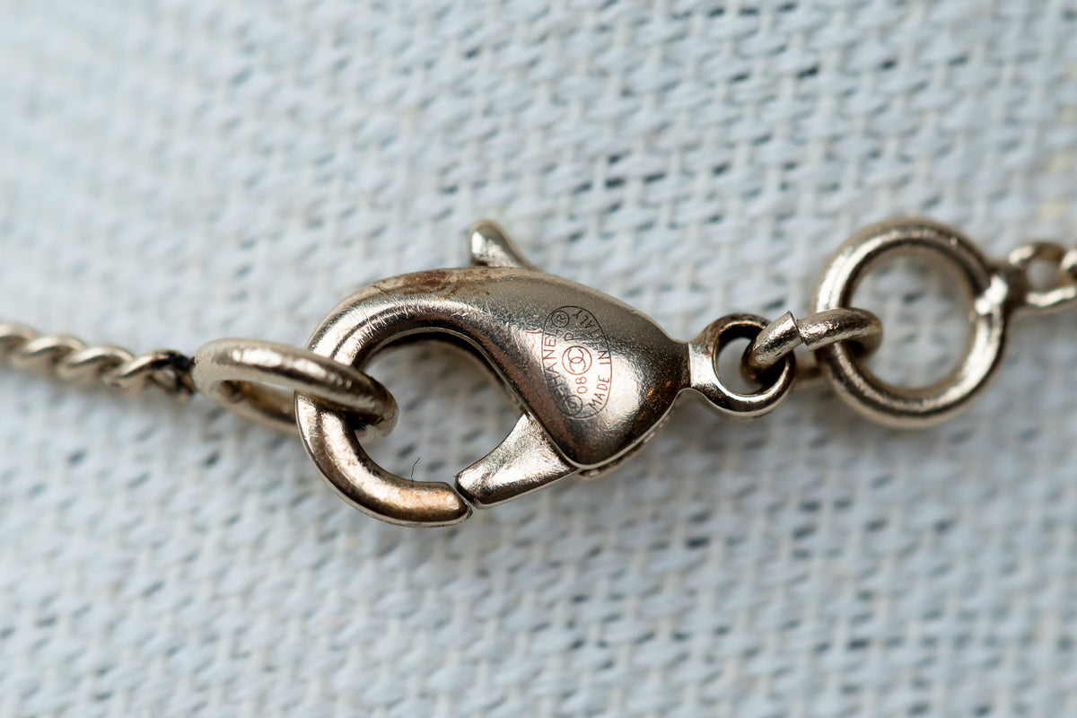 star pendant necklace (stamp)