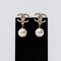 Pre-Loved Chanel™ Pearl Drop Clip-on Earrings with Crystal and Pearl Embellishments