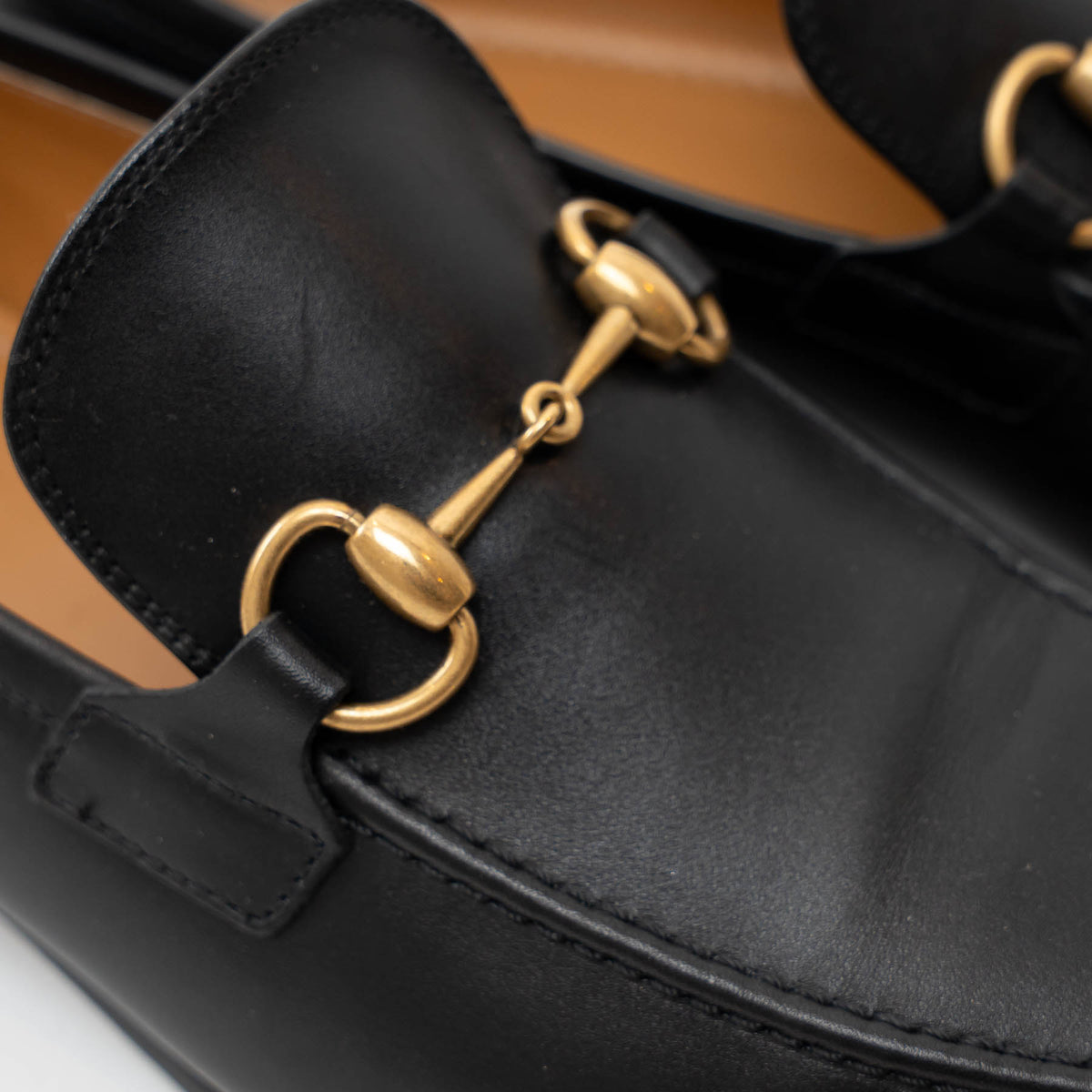 Gucci Black Leather Gold Horsebit Loafers Size 7 Mens / 40 ladies