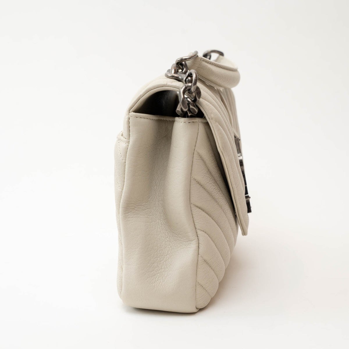 Saint Laurent Cream Chevron Quilted Leather Matelasse Medium College bag