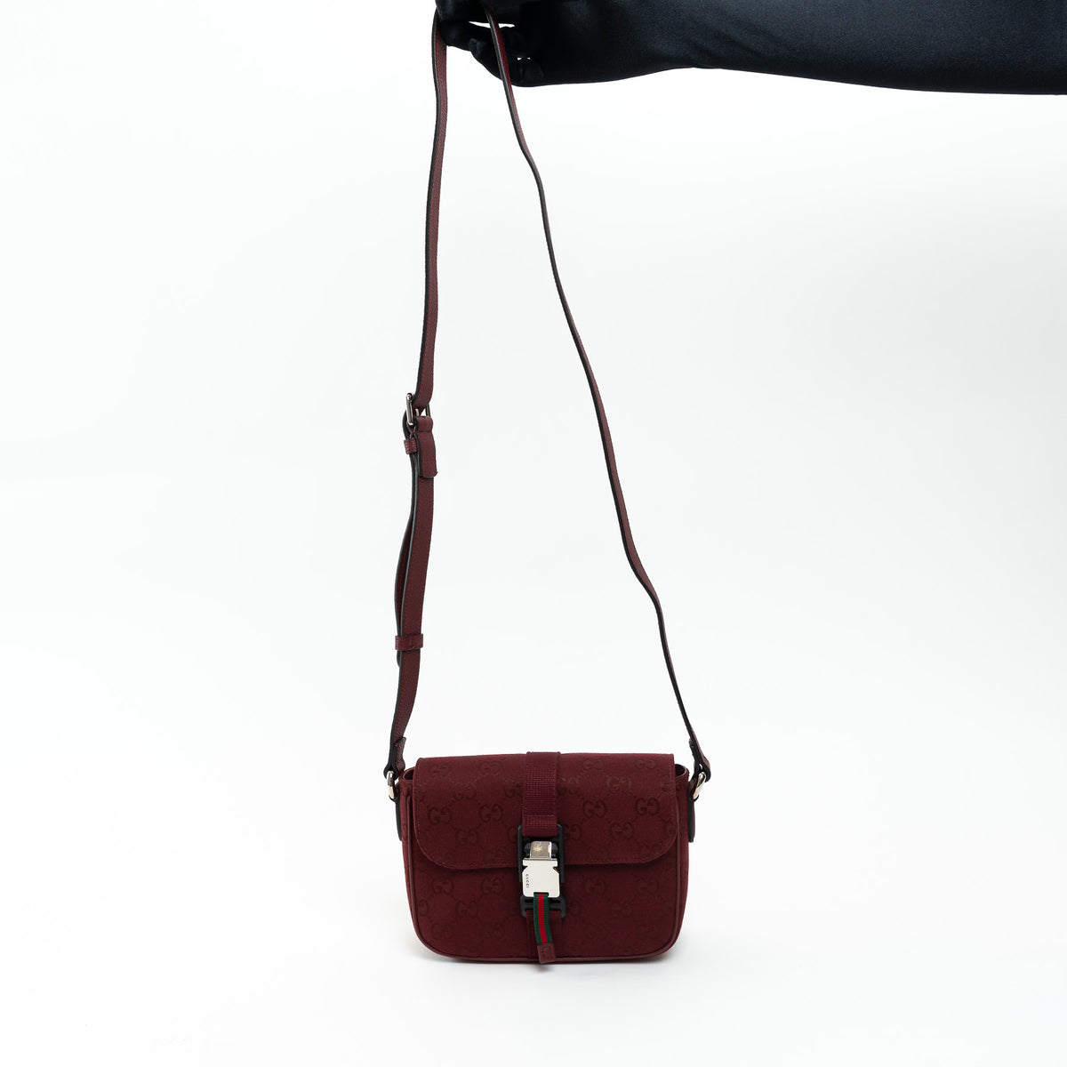 Gucci Burgundy GG Supreme Monogram Canvas Messenger Bag