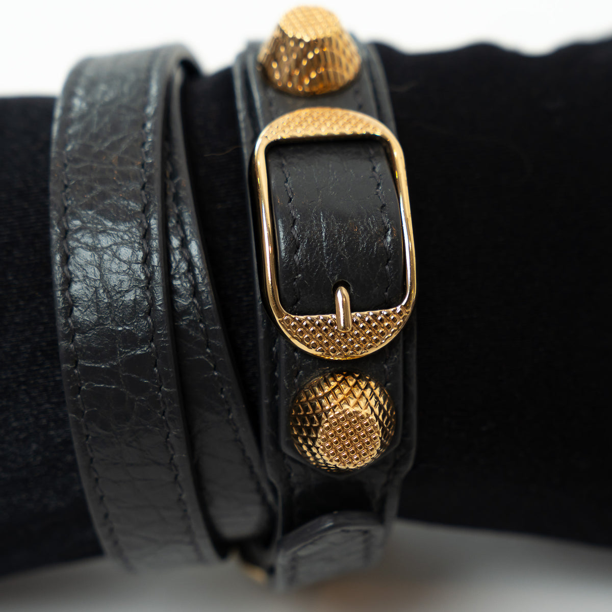 Balenciaga Grey Grained Leather Gold Buckle Bracelet Size L