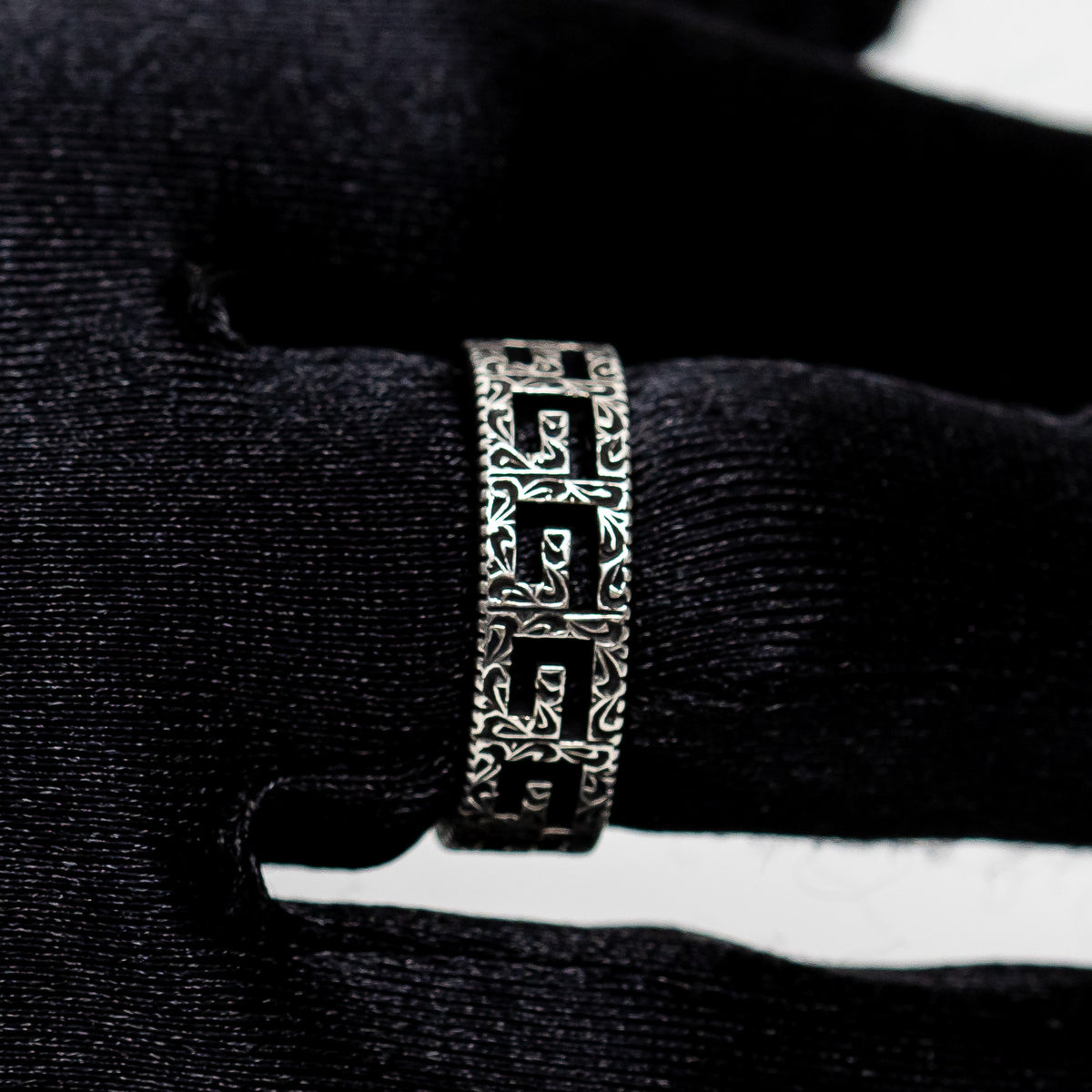 Gucci Sterling Silver Square G Ring Size 9