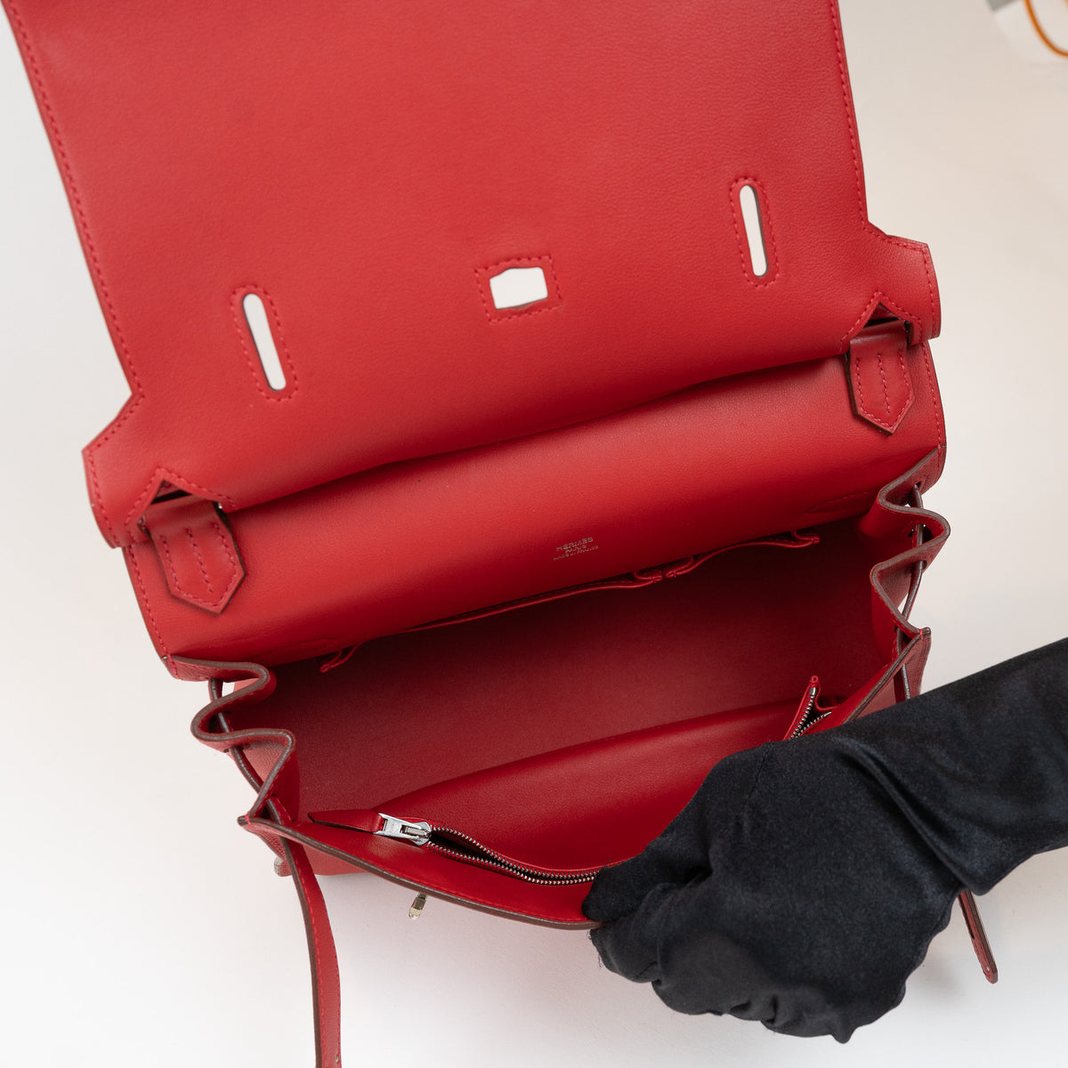 Hermes Rouge Swift Leather Jypsiere 28