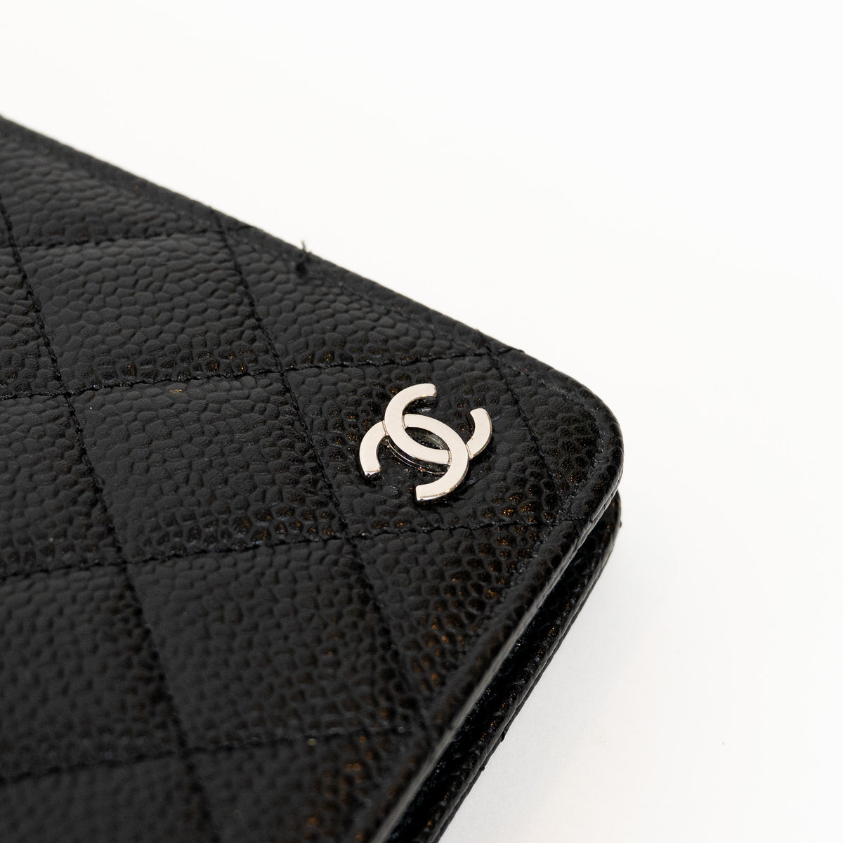 Pre-Loved Chanel™ Black Pebbled Leather Small Agenda