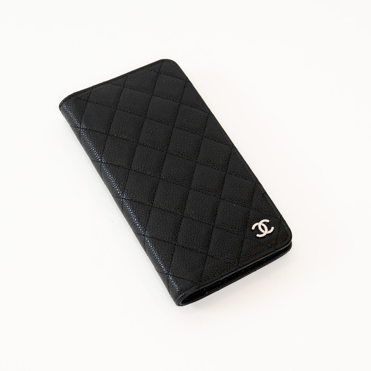 Pre-Loved Chanel™ Black Pebbled Leather Small Agenda