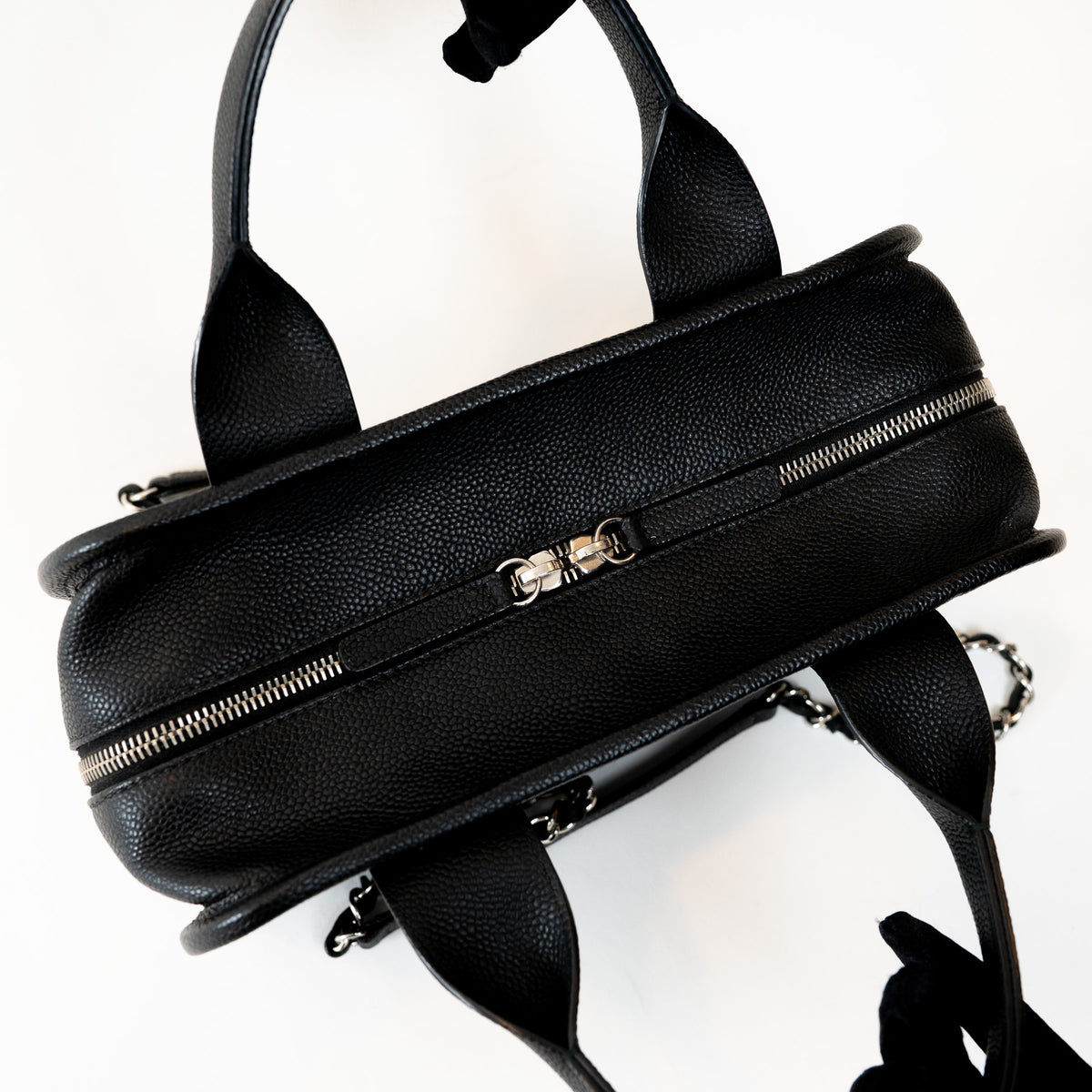 Pre-Loved Chanel™ Black Pebbled Leather Bowling Bag