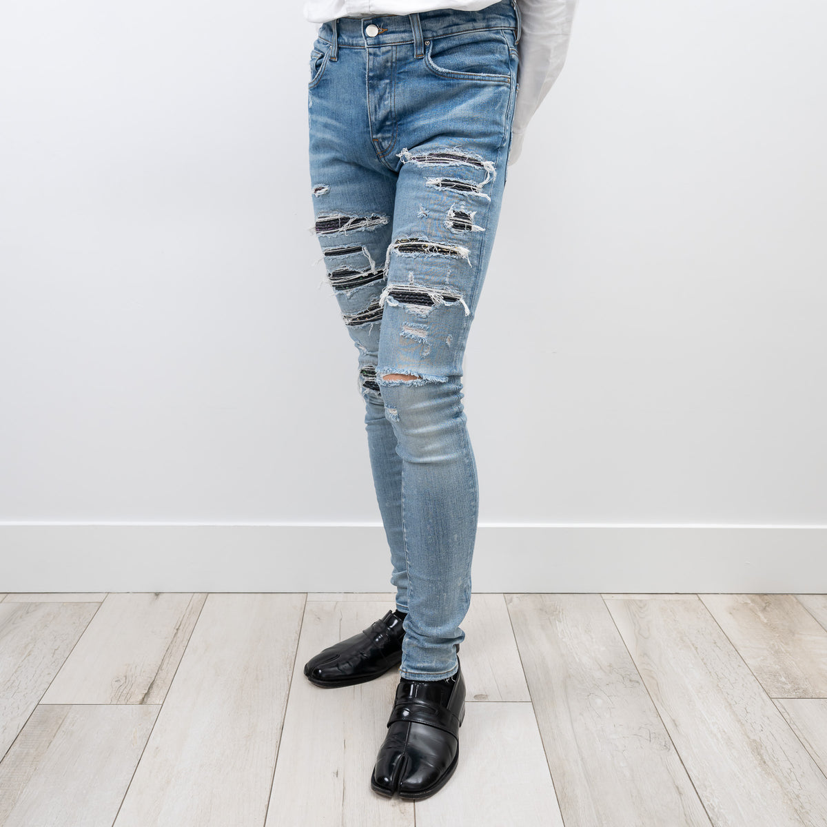Amiri Blue Denim Ripped Jeans Size 29