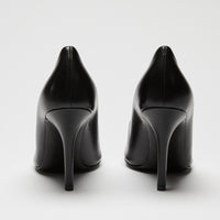 Burberry Black Smooth Leather Pumps Size 39.5