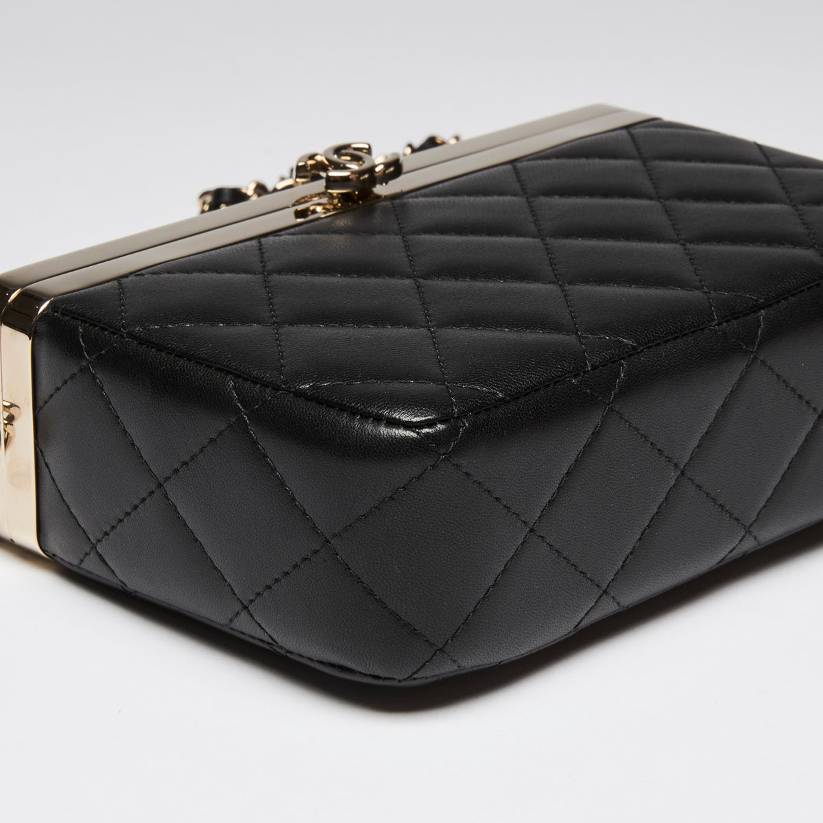 Pre-Loved Chanel™ Black Soft Leather Vanity Case