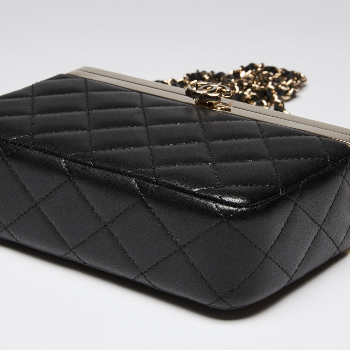 Pre-Loved Chanel™ Black Soft Leather Vanity Case