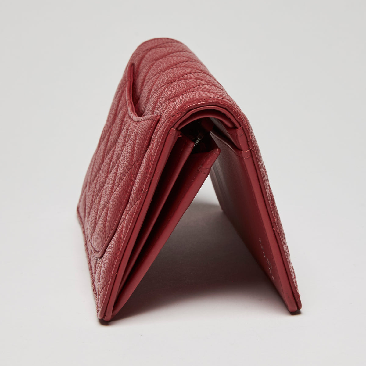 Pre-Loved Chanel™ Red Pebbled Leather Continental Bifold Wallet