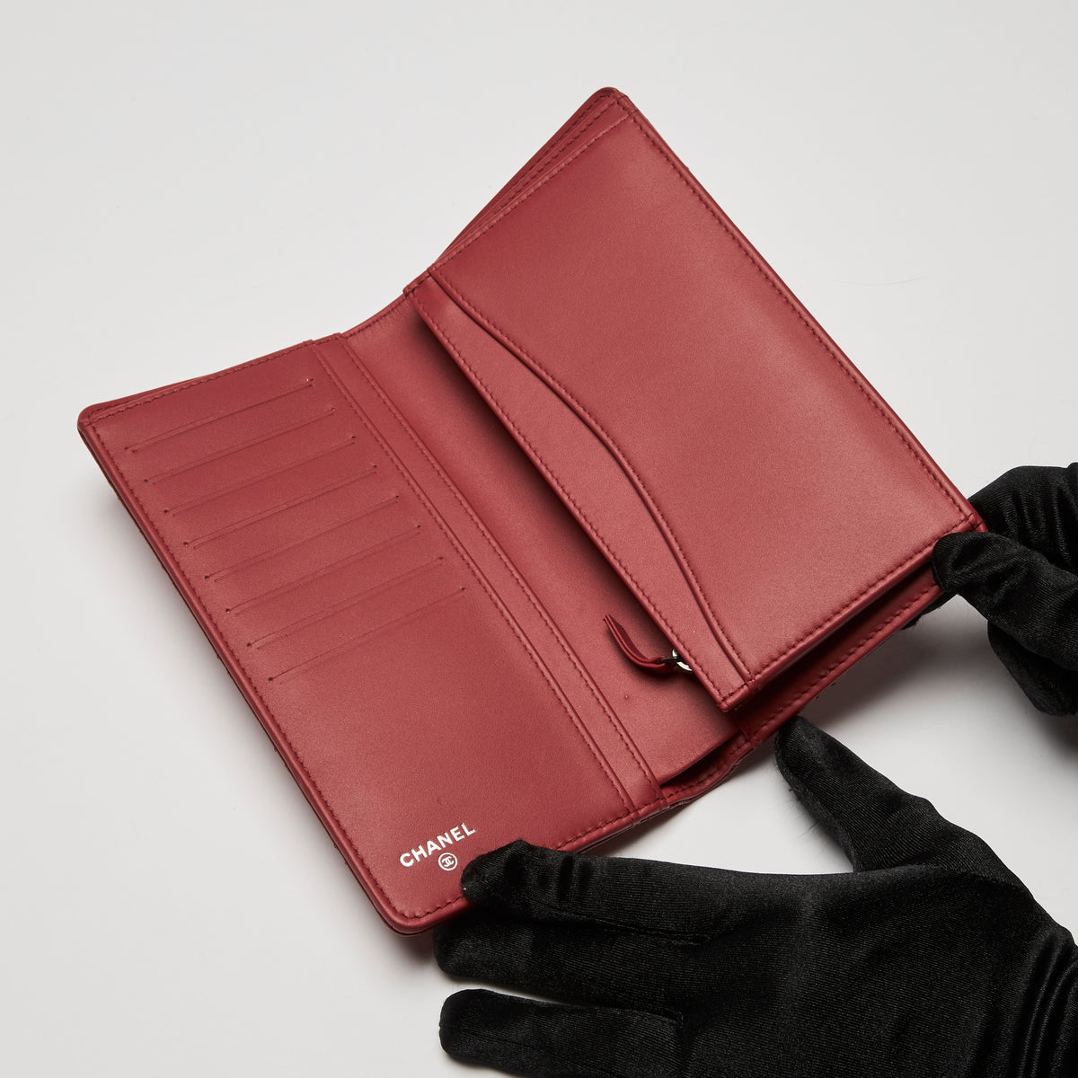 Pre-Loved Chanel™ Red Pebbled Leather Continental Bifold Wallet