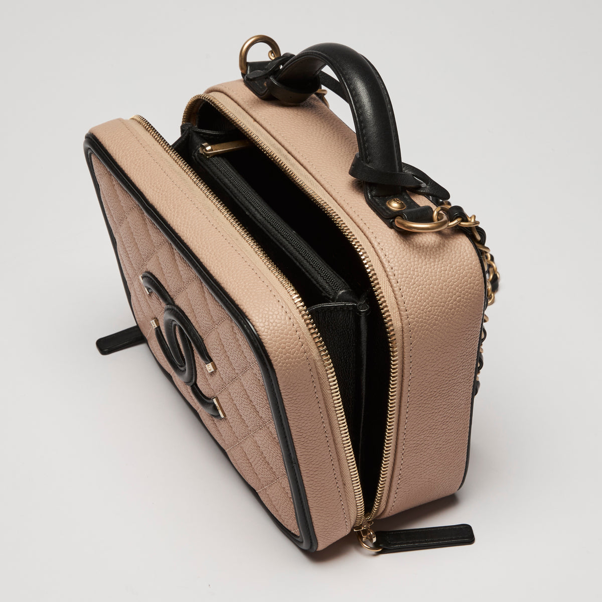 Pre-Loved Chanel™ Tan Two Tone Pebbled Leather Vanity Bag