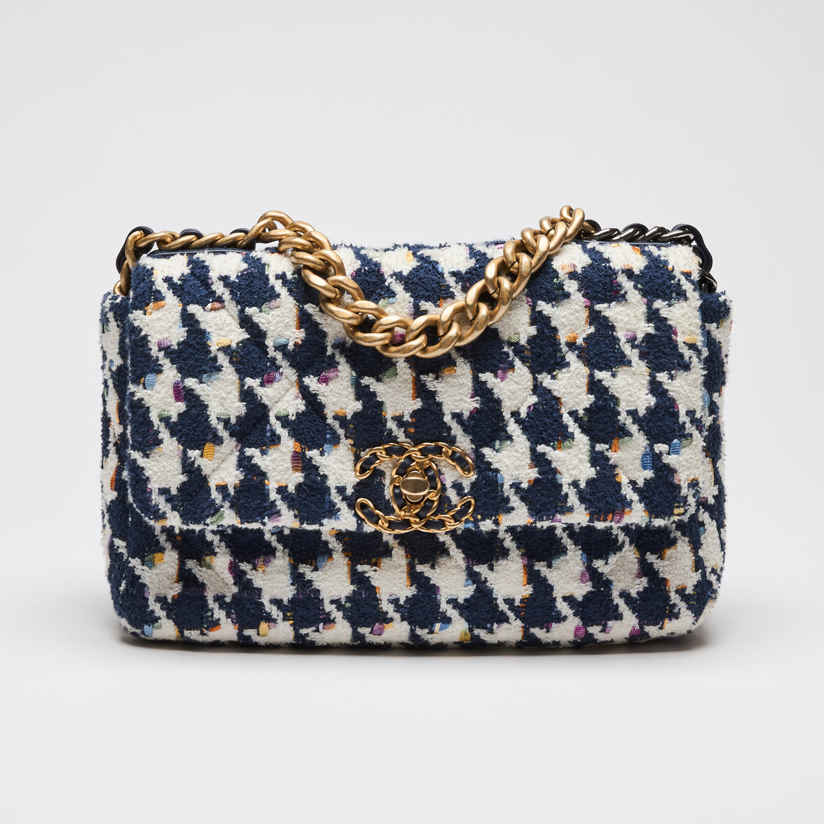Excellent Pre-Loved Chanel Tweed Quilted Navy Blue Multicolor Small 19 Handbag (Front)