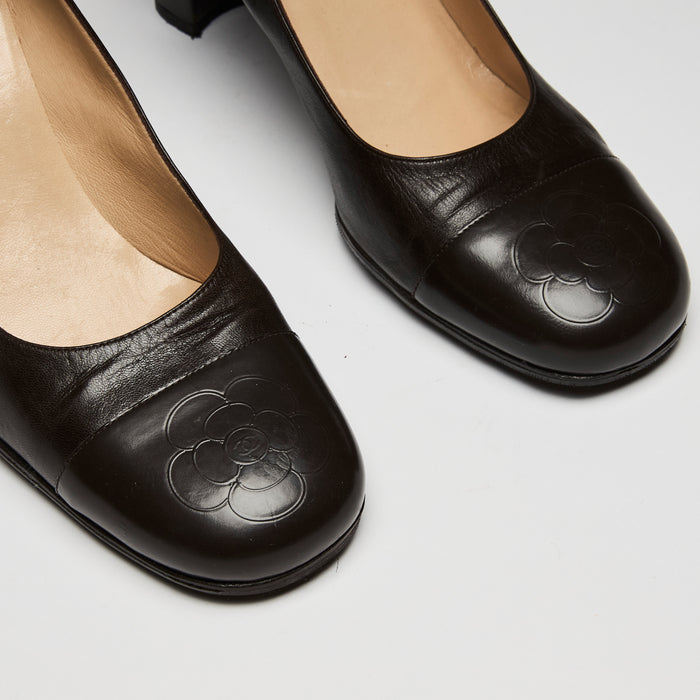 Pre-Loved Chanel™ Brown Leather Pump Heels with Camellia Flower Detail, Size 39.5