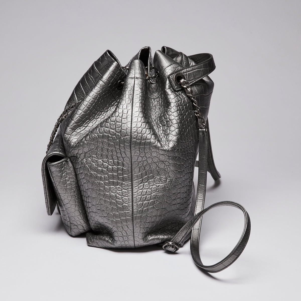 Pre-Loved Chanel™ Silver Croc Embossed Leather Backpack with Metallic Finish