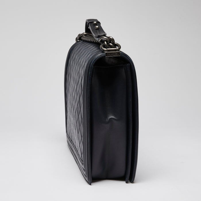 Pre-Loved Chanel ™ Large Navy Boy Bag Style Single Flap Bag with Gunmetal Hardware