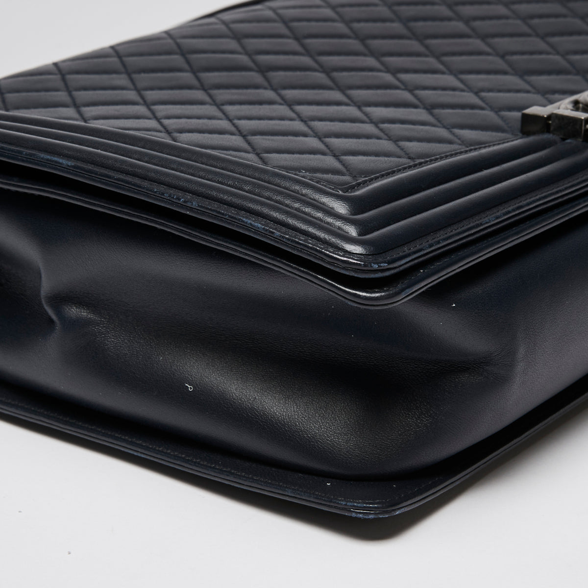 Pre-Loved Chanel ™ Large Navy Boy Bag Style Single Flap Bag with Gunmetal Hardware