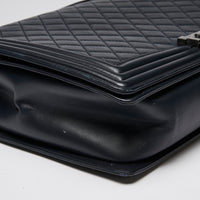 Pre-Loved Chanel ™ Large Navy Boy Bag Style Single Flap Bag with Gunmetal Hardware