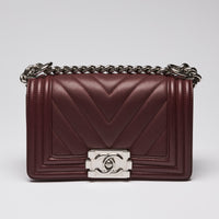 Pre-Loved Chanel ™ Chevron Small Boy Bag in Burgundy Lambskin