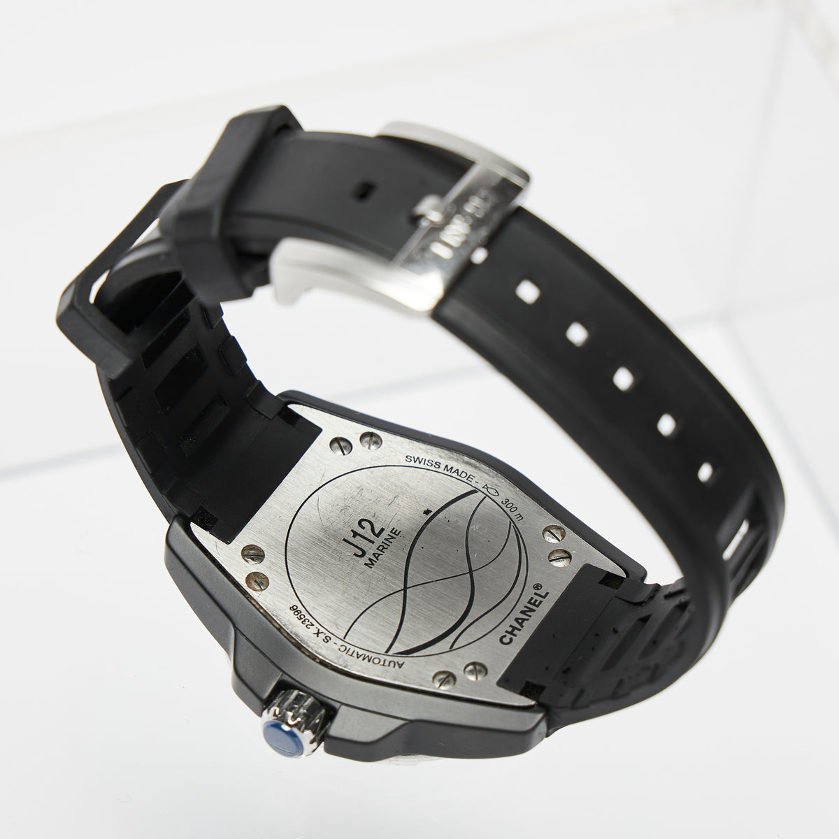 Excellent Pre-Loved Marine Blue Face Automatic Watch with Black Rubber Strap. (back)