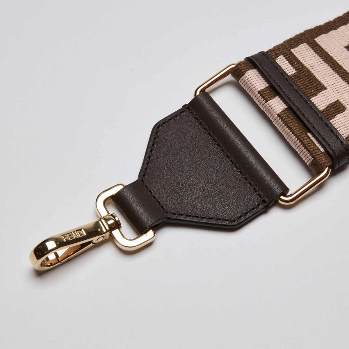 Excellent Pre-Loved Brown and Light Pink Fabric Adjustable Guitar Strap with Gold Tone Hardware. (clasp)