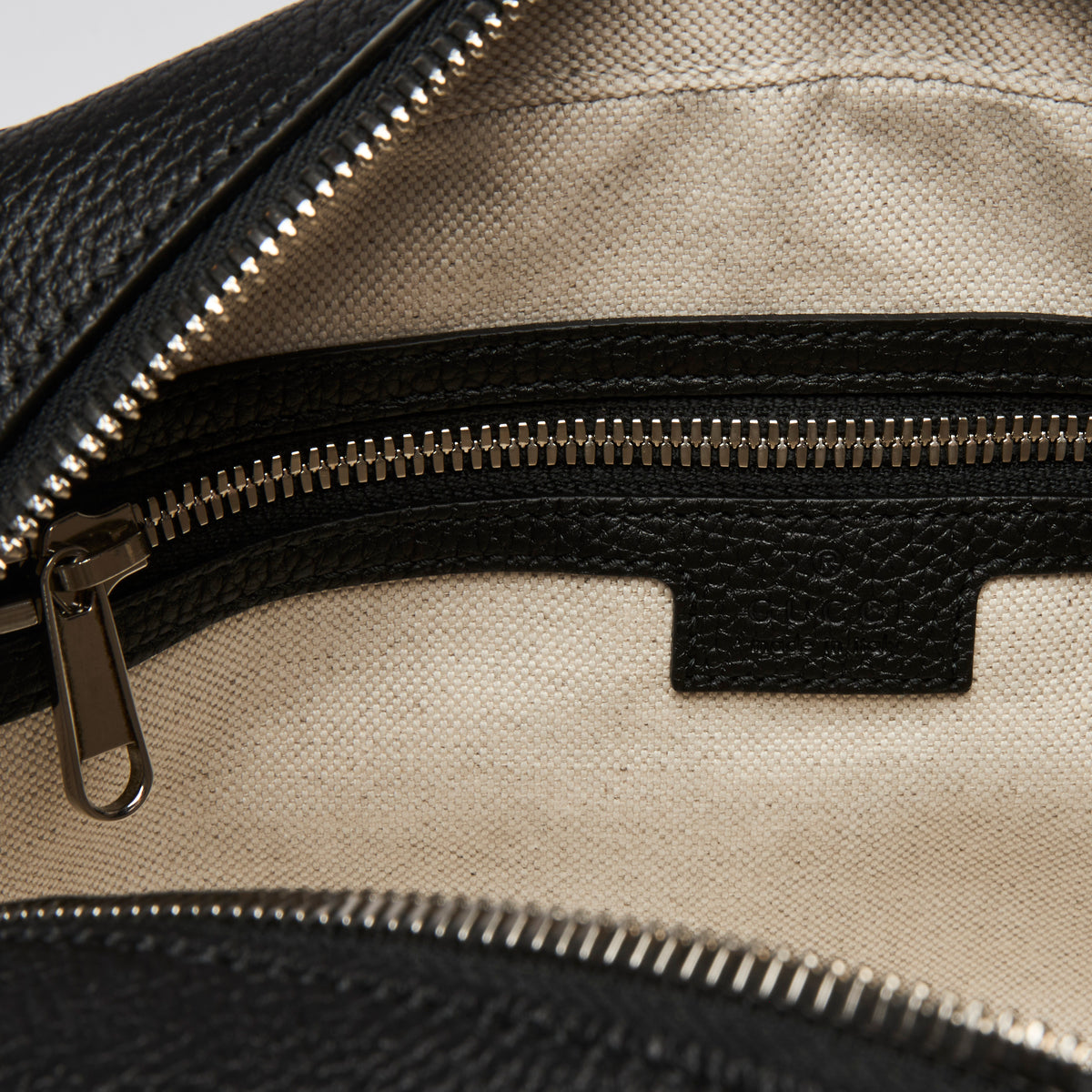 Gucci Black Embossed Grained Leather Crossbody Bag