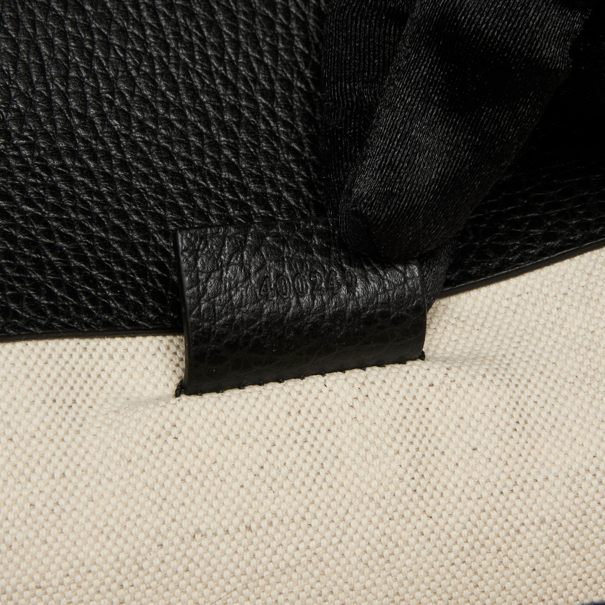 Gucci Black Grained Leather Medium Dionysus Shoulder Bag