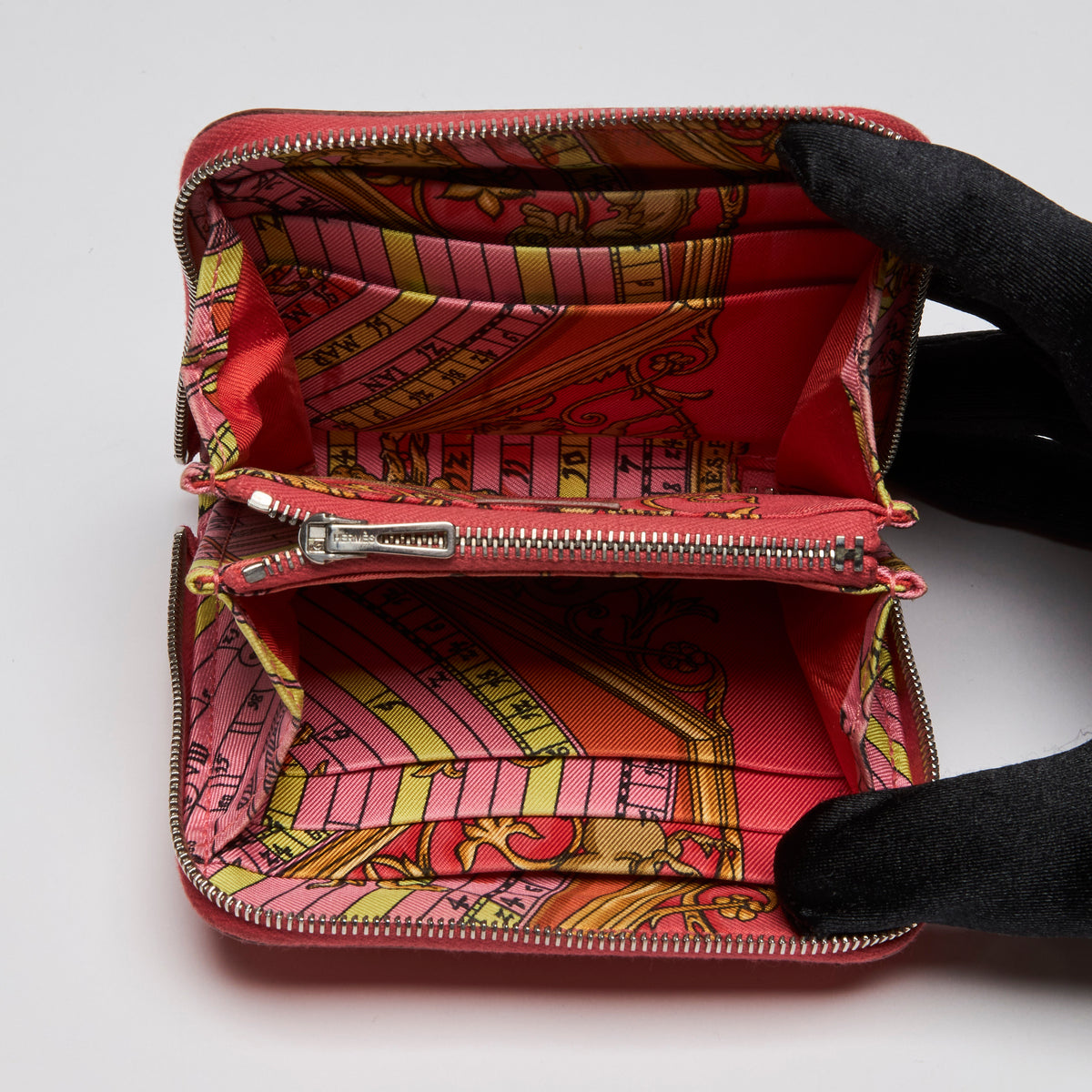 Pre-Loved Hermes Coral Zip Around Coing and Card Pouch (Interior)