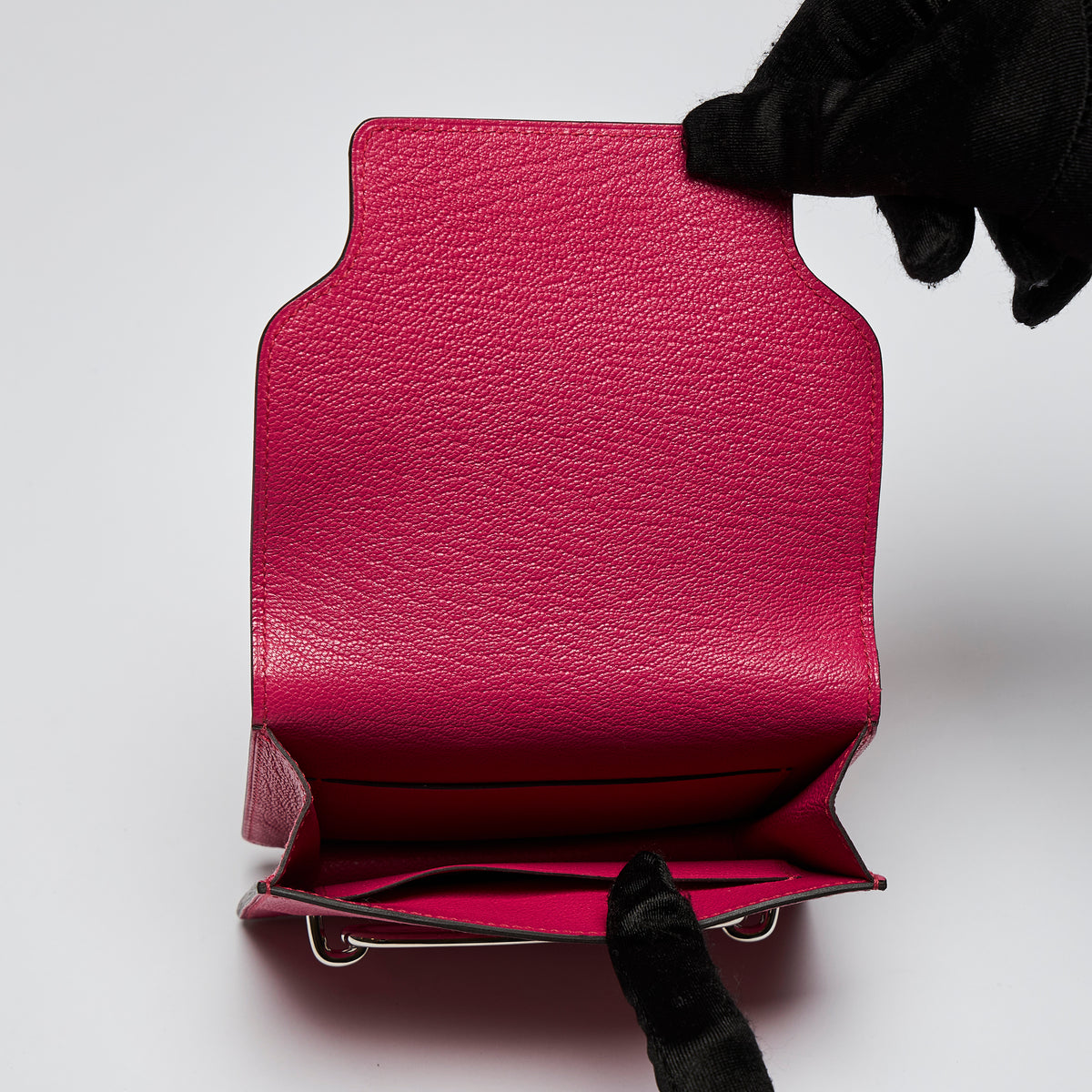 Excellent Pre-Loved Magenta Pink Grained Leather Flap Compact Wallet. (interior)