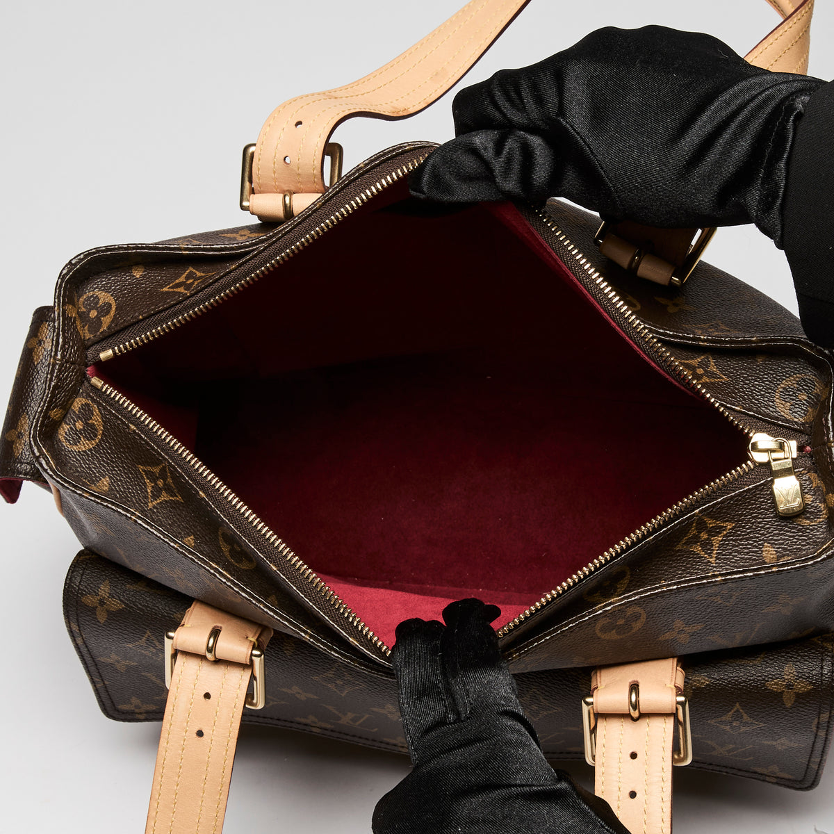 Louis Vuitton Monogram Canvas Multipli-Cite Tote