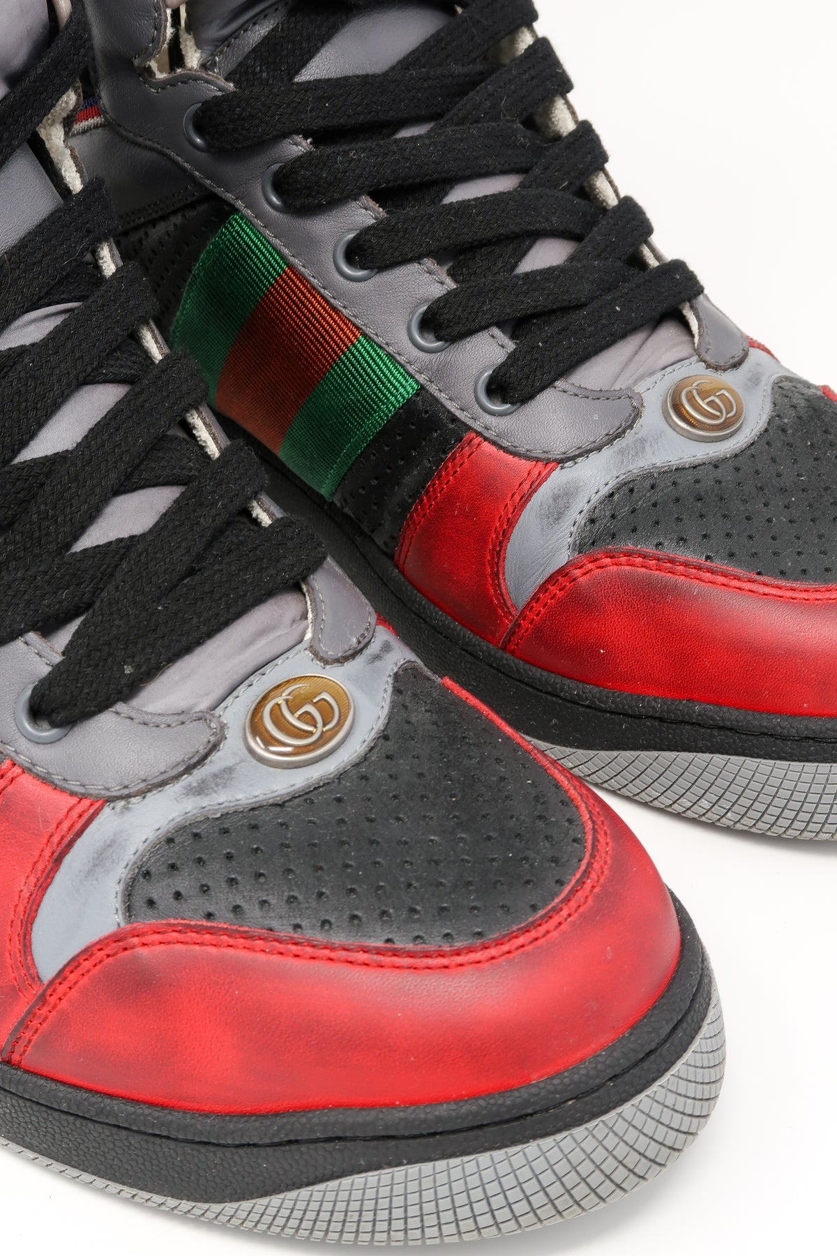 vedlægge Kalkun hit Gucci Men's High Top Sneakers | Luxury Finds Consignment