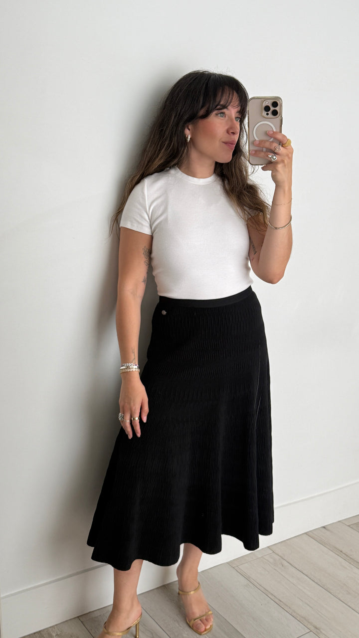 Pre-Loved Chanel™ Cotton Blend Black Textured Midi Skirt Size 44